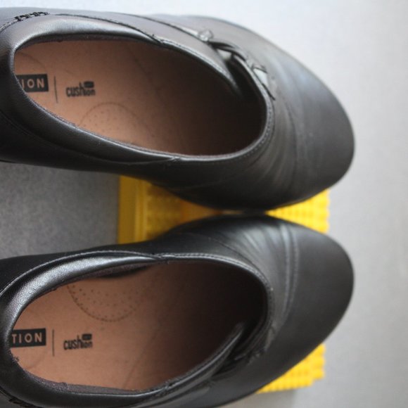 Clarks NWT Black Leather Everlay Iris women's 9.5WIDE Shoes - Picture 8 of 8